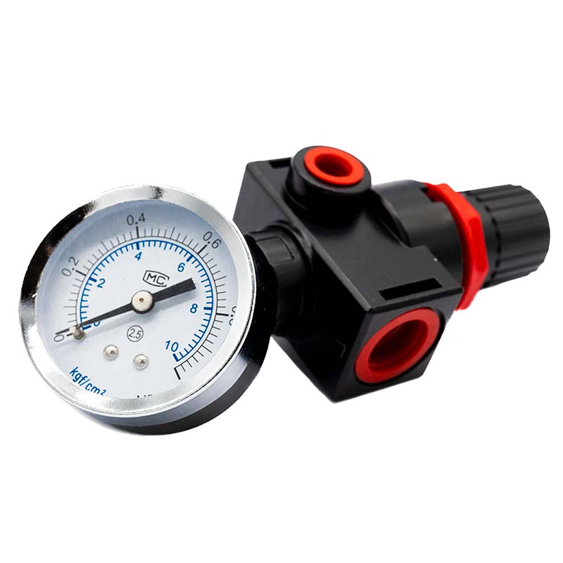 Регулятор давления 1/2 INTERTOOL металлический РТ-1426 Регулятор давления 1/2 INTERTOOL металлический РТ-1426